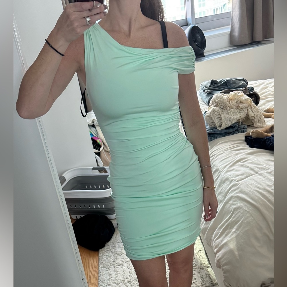 Ser.o.ya Mint Green One-Shoulder Dress